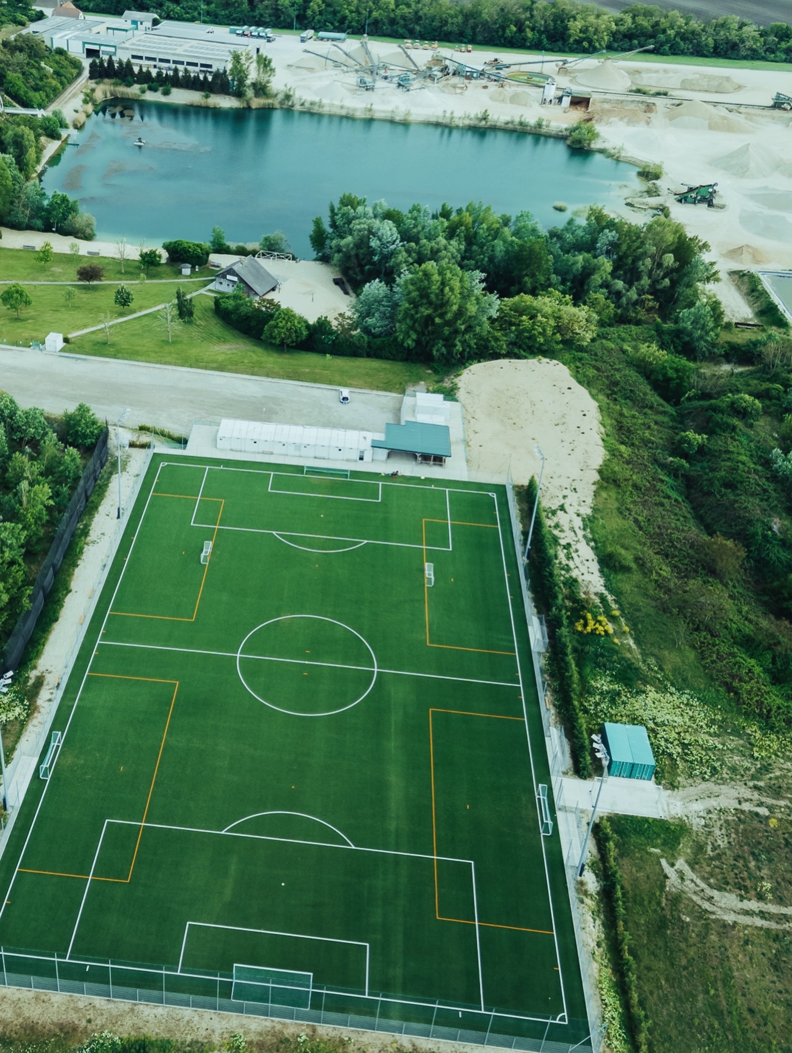Sportplatz Riedmüller Lassee – Fußballplatz mieten Wien Umgebung